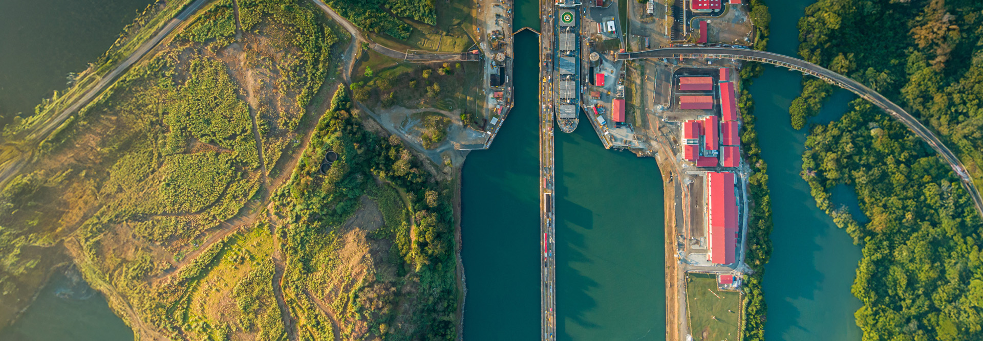 vista aerea canale di panama